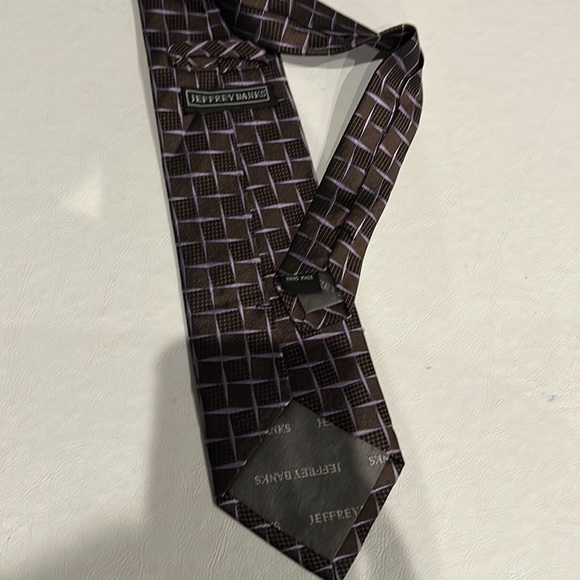 Tie: Jeffery Banks ( 3 for $25) - Picture 3 of 5